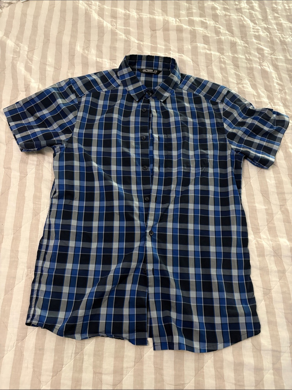 Arc'teryx Men’s Blue and Black Plaid Short-Sleeve Button-Up Shirt